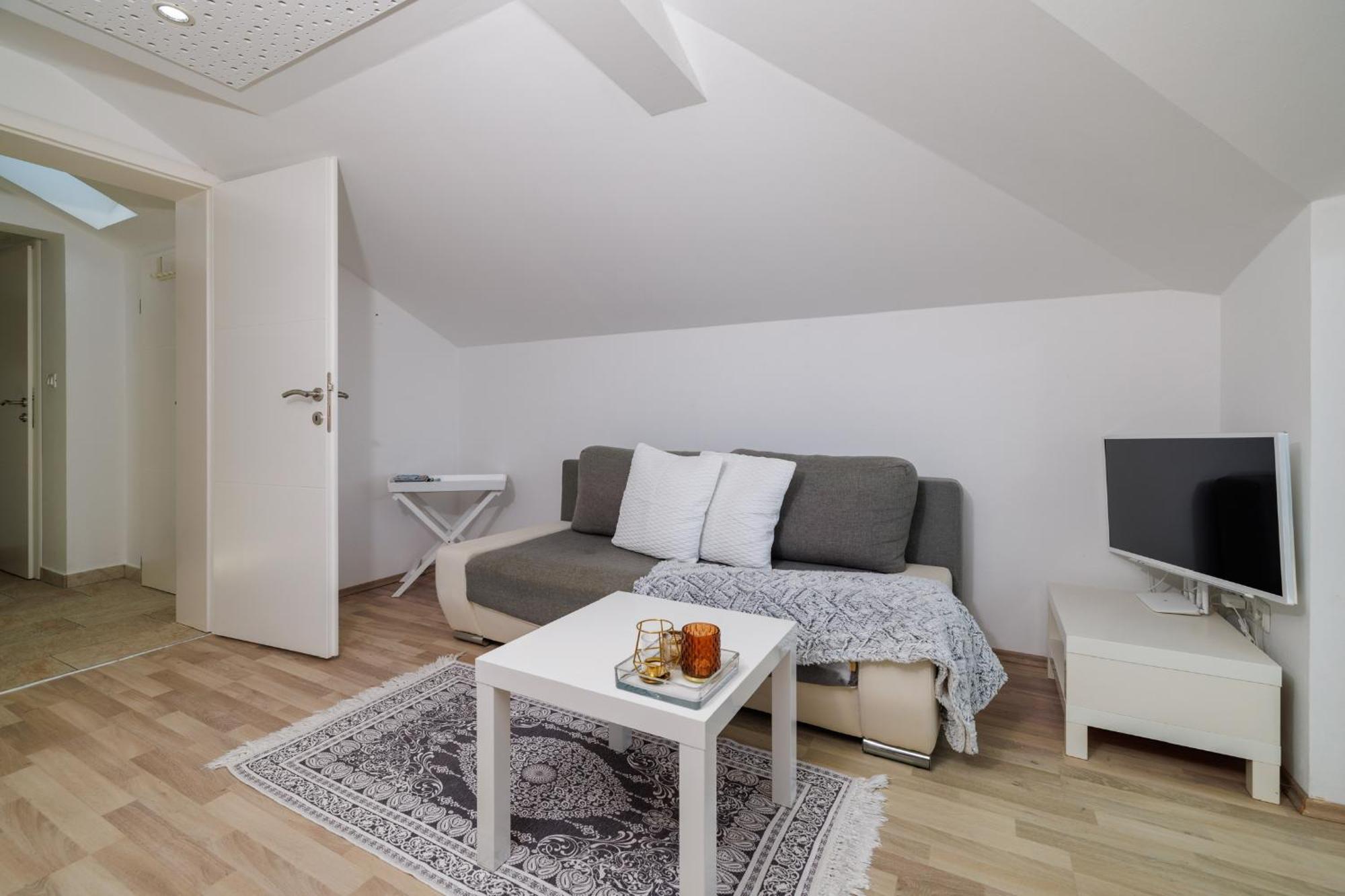 Katarina Apartment *